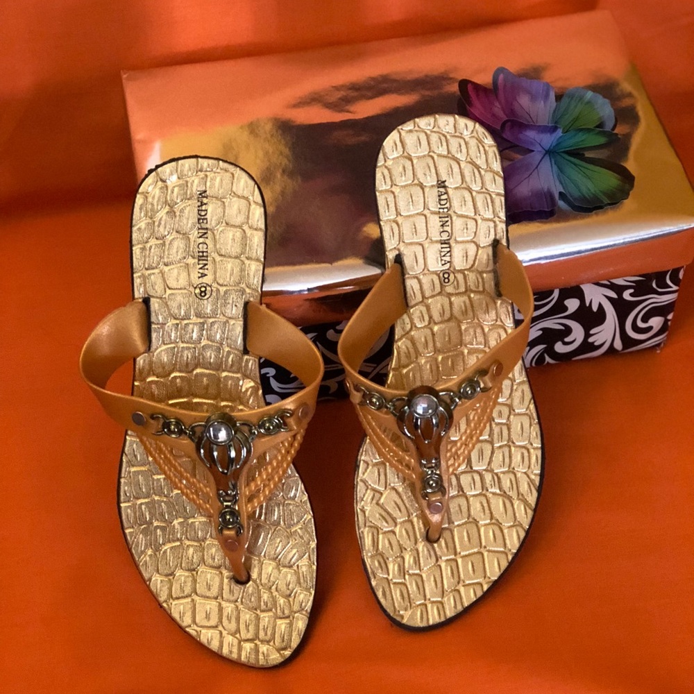 Gold Flip flops